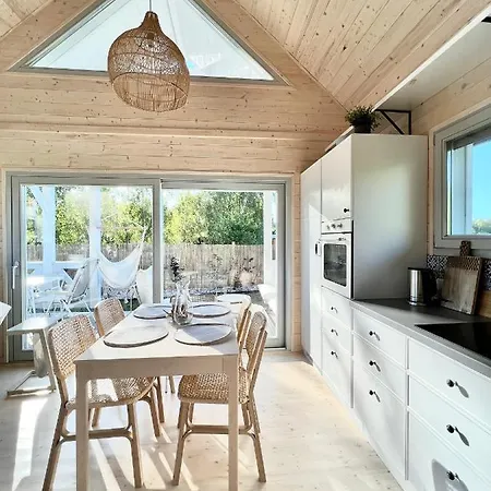 אכסניה Nadmorska Perelka